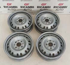 Set 4 Coppe Ruota Copricerchio Borchie Fiat Panda dal 2010 r 13