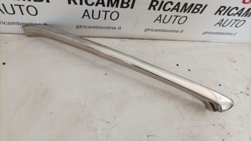 Maserati Biturbo - cornice esterna destra parabrezza originale acquista online