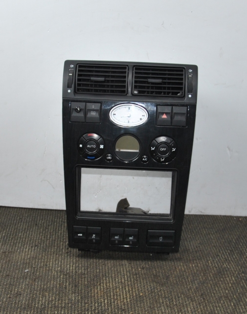 Console centrale + comando clima e orologio Ford Mondeo MK2  dal 2000 al 2007 cod 1S7H-18D451-AC acquista online